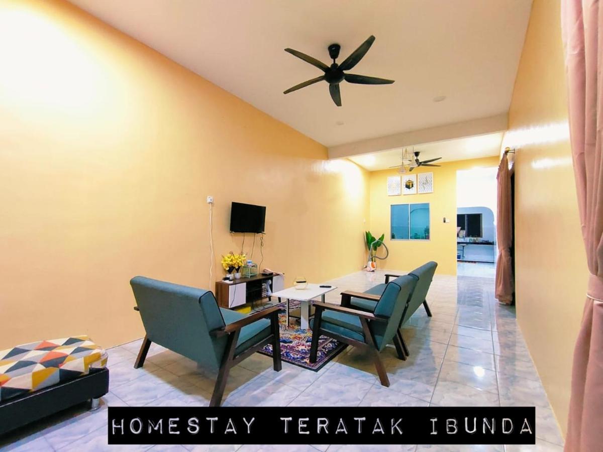 Homestay Teratak Ibunda Jerantut Exterior photo