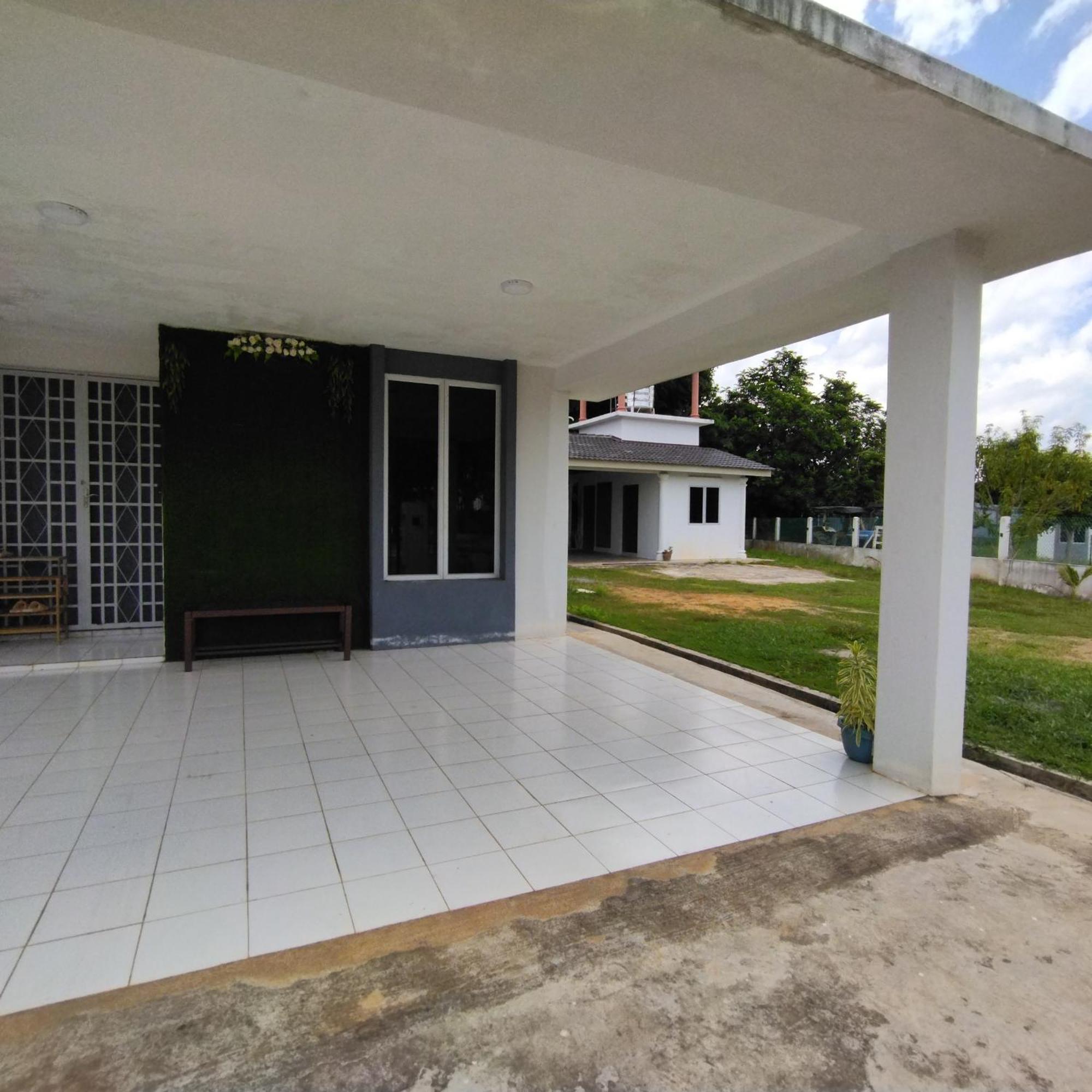 Homestay Teratak Ibunda Jerantut Exterior photo