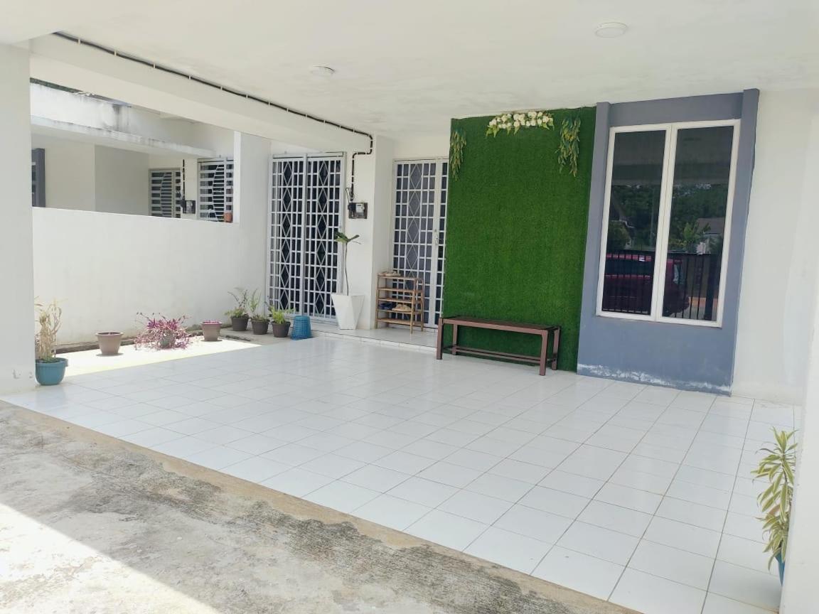 Homestay Teratak Ibunda Jerantut Exterior photo